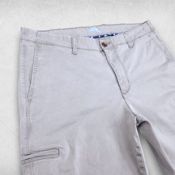 Tommy Bahama Boracay Cargo Bermuda Shorts Men 36 Gray Utility Preppy Minimalist - Picture 3 of 11